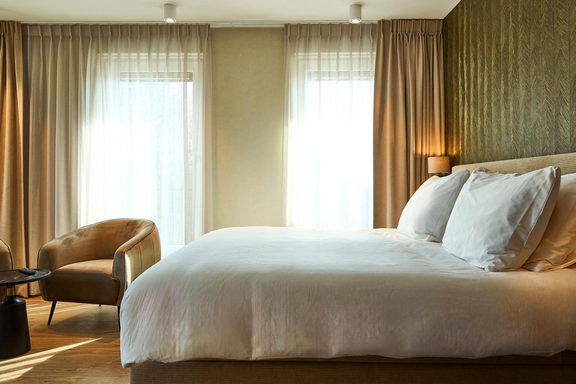 Eilandhotel Texel De Cocksdorp  Exterior foto A bedroom at the hotel